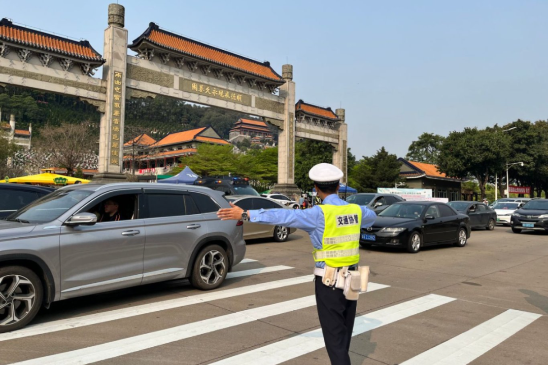 護航清明，筑牢平安祭掃“防護墻”