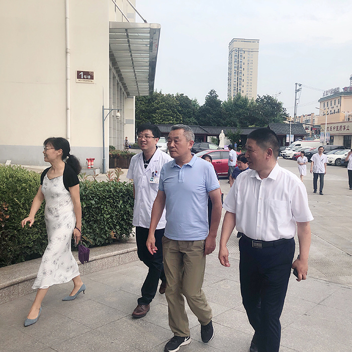专家组来院指导全国基层中医药工作先进单位复审工作