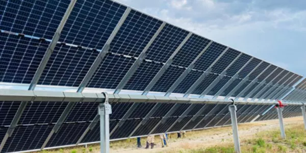Maximizing Efficiency with Double Glass Solar Panels in Solar Energy Generation Maximizing Efficiency with Double Glass Solar Panels in Solar Energy Generation