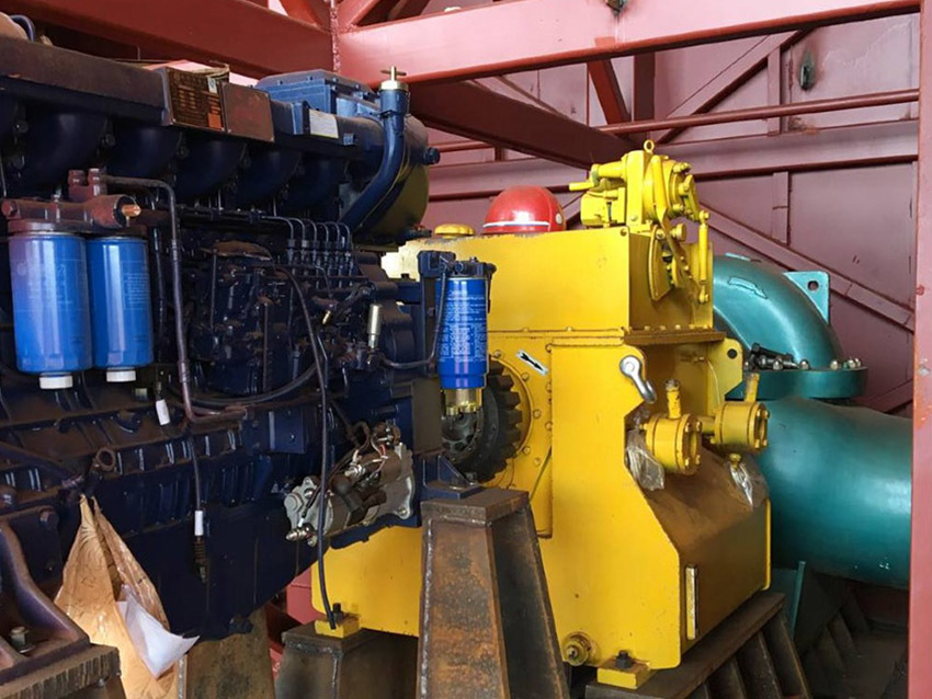Dredging sand using DYC and GY electrohydraulic drive case