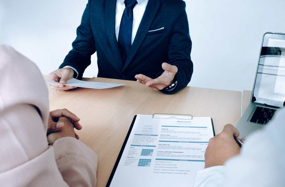  Why Top Talent Prefers Headhunters for New Opportunities 