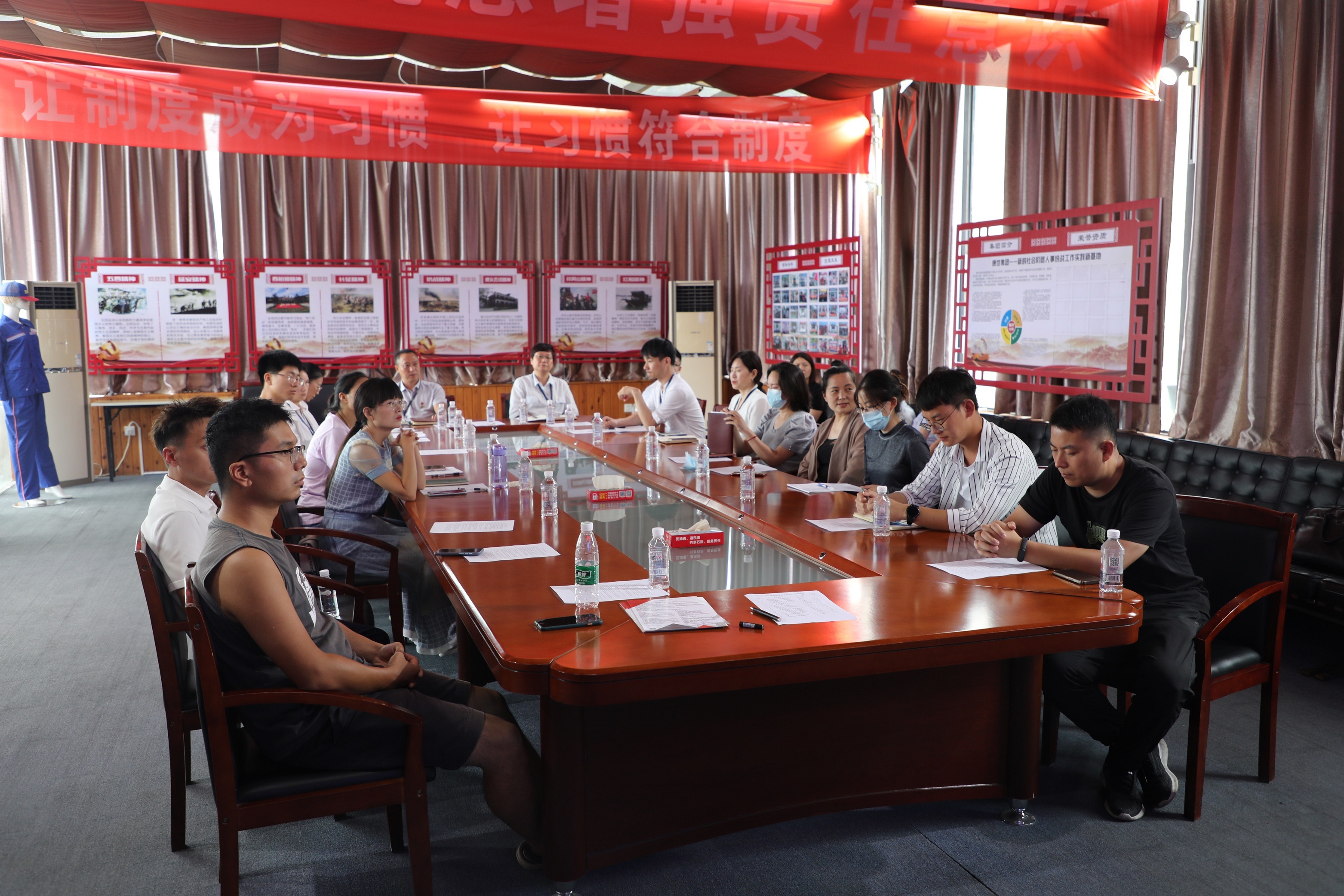 园区安全生产暨银企座谈会成功召开