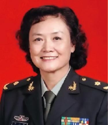 李小鹰