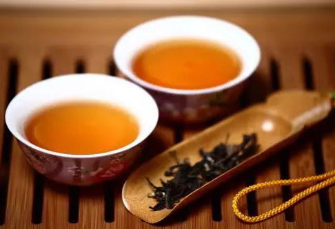 你愛喝茶嗎？你知道茶不能反復沖泡多次嗎？