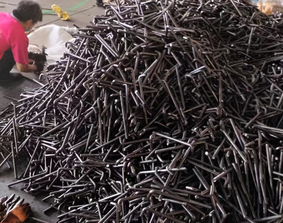 Ground bolts