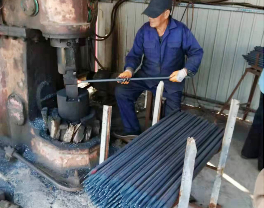Manual nail forging