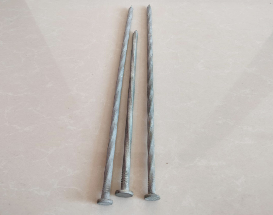 Concrete nail