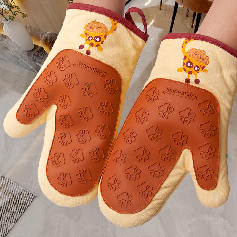 Heat proof oven gloves Thickened microwave baking gloves High temperature resistant non-slip kitchen silicone gloves