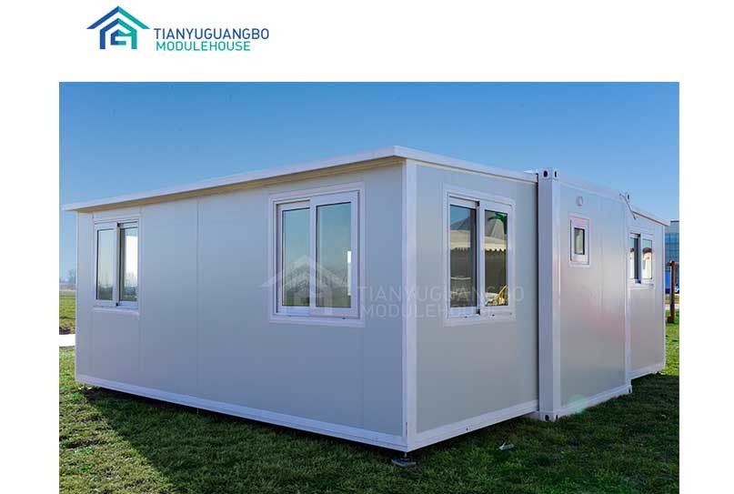  Expandable Container House 