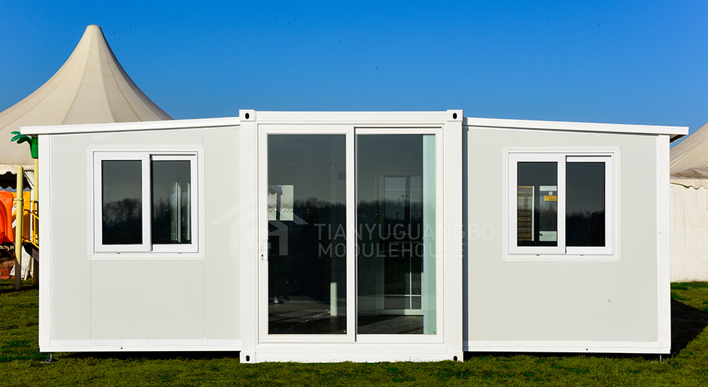 Expandable Container House