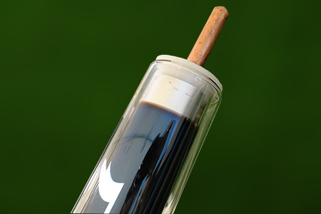 Heat pipe pressurized solar water heater