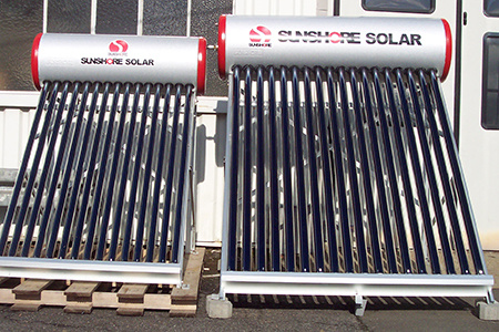 Pressurized copper coil solar water heater