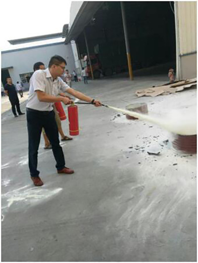 Shaoyang City Fire Detachment went to Shaoyang Jinmei for fire safety training
