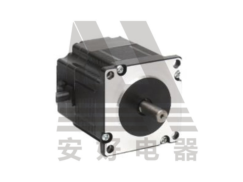 57 直流無(wú)刷電機(jī)（方）