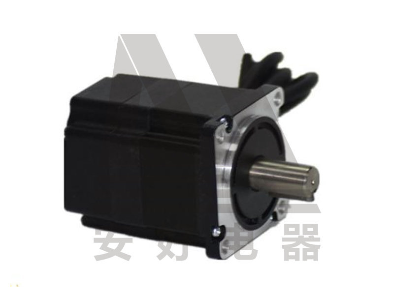 60 直流無(wú)刷電機(jī)（方）