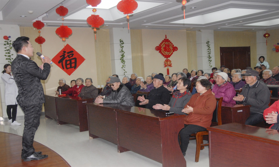 學(xué)雷鋒做雷鋒 中礦青年志愿者以行動(dòng)弘揚(yáng)時(shí)代新風(fēng) 學(xué)雷鋒做雷鋒 中礦青年志愿者以行動(dòng)弘揚(yáng)時(shí)代新風(fēng)