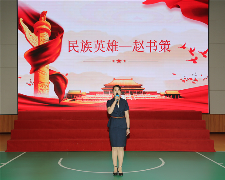 中礦集團(tuán)舉辦“不忘初心永遠(yuǎn)跟黨走”紅歌比賽