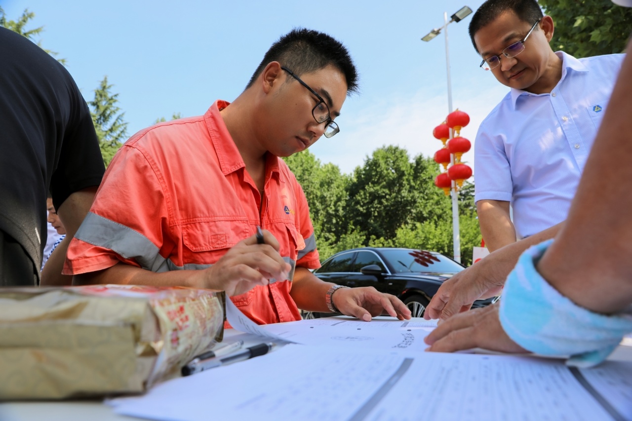 中礦集團(tuán)300余名職工參與無償獻(xiàn)血活動