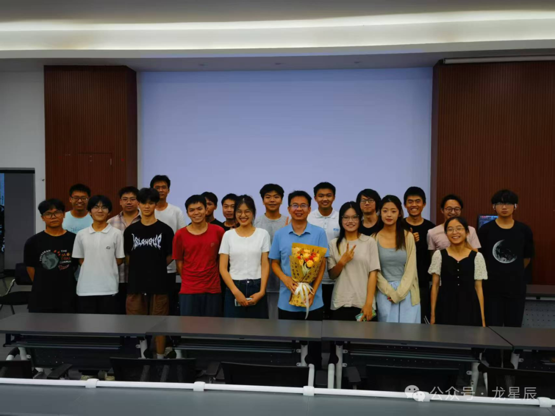 校友情深，，，，，赋能未来|副总王超回母校桂电分享生长秘笈_深圳市龙星辰电源有限公司