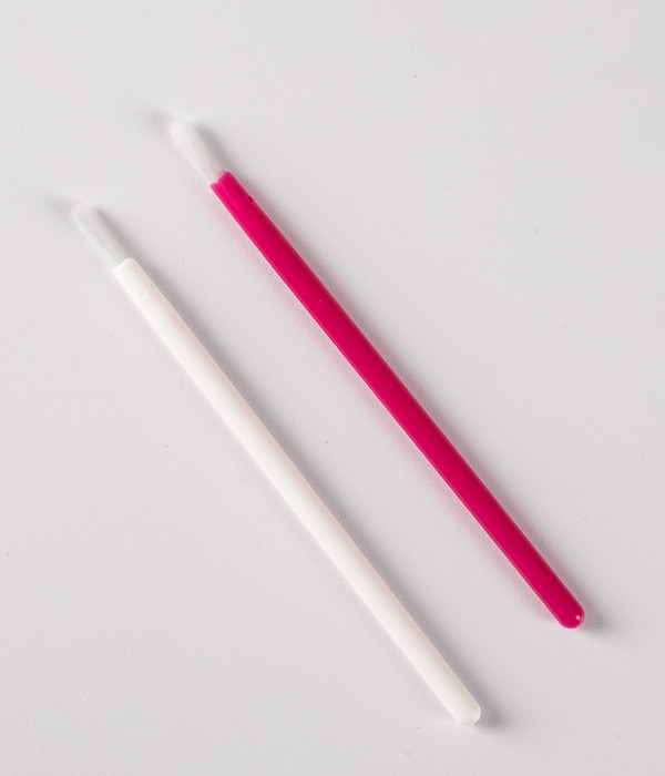 Disposable nylon lip brush  L56