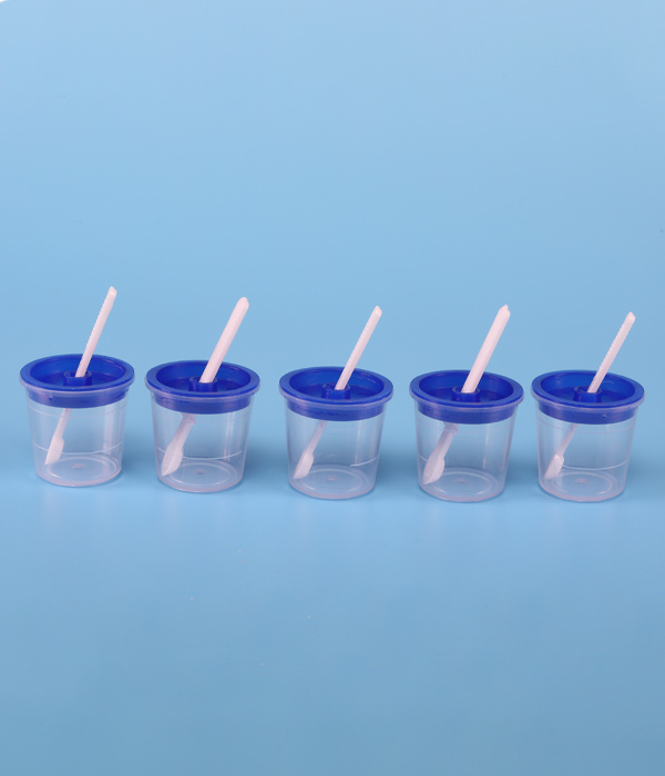5ML المتاح كأس جمع البراز مع ملعقة الاستخدام الطبي