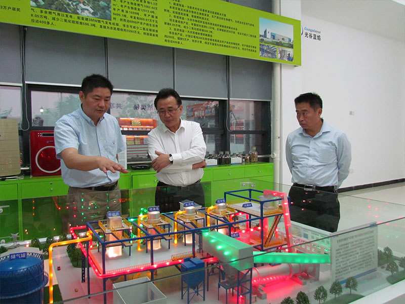 2015年5月18日，安徽蚌埠市市长白金明参观公司