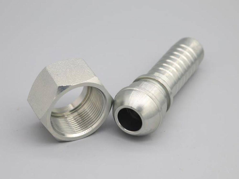 20111 METRIC FEMALE MULTUSEAT