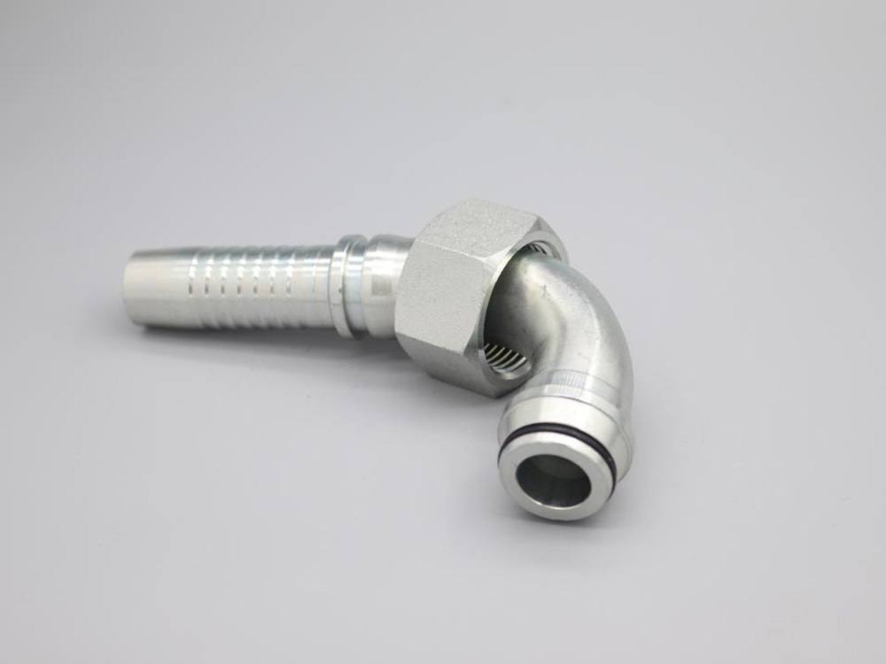 20491  90°METRIC FEMALE   24° CONE O-RING L.T.
