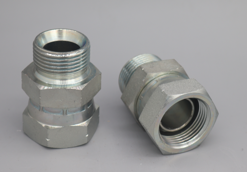BSP MALE 60° SEAT/FEMALE SWIVEL 60° CONE
