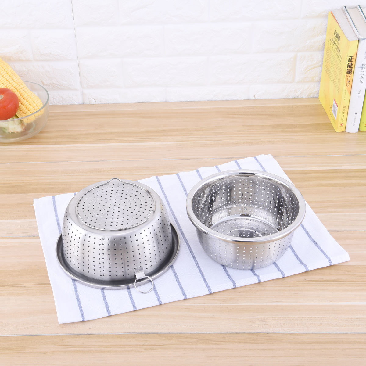 Fruit sieve with leg band ring
