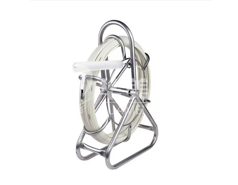 Waterline cleaner
