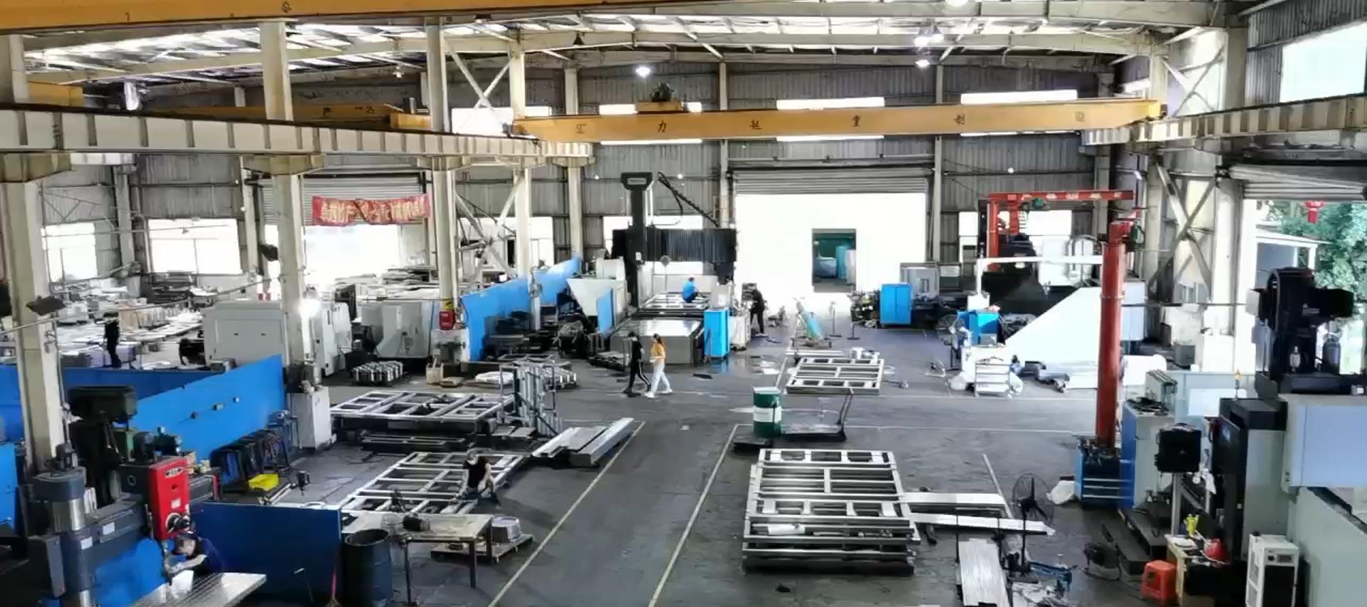 视频标题 视频标题