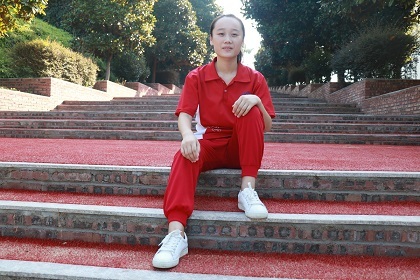 西山學(xué)子 | 潘星悅：迎風(fēng)逐夢(mèng)，不負(fù)韶華。