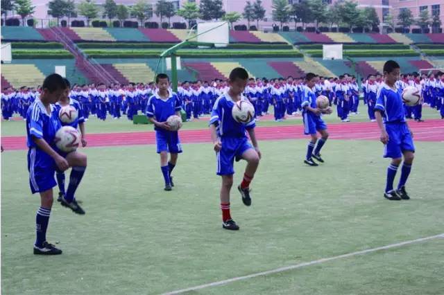 选西山学校复读，圆孩子一个理想的大学梦！