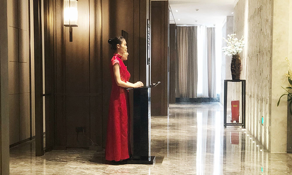 4楼宴会厅过道 Ballroom aisle on the 4th floor