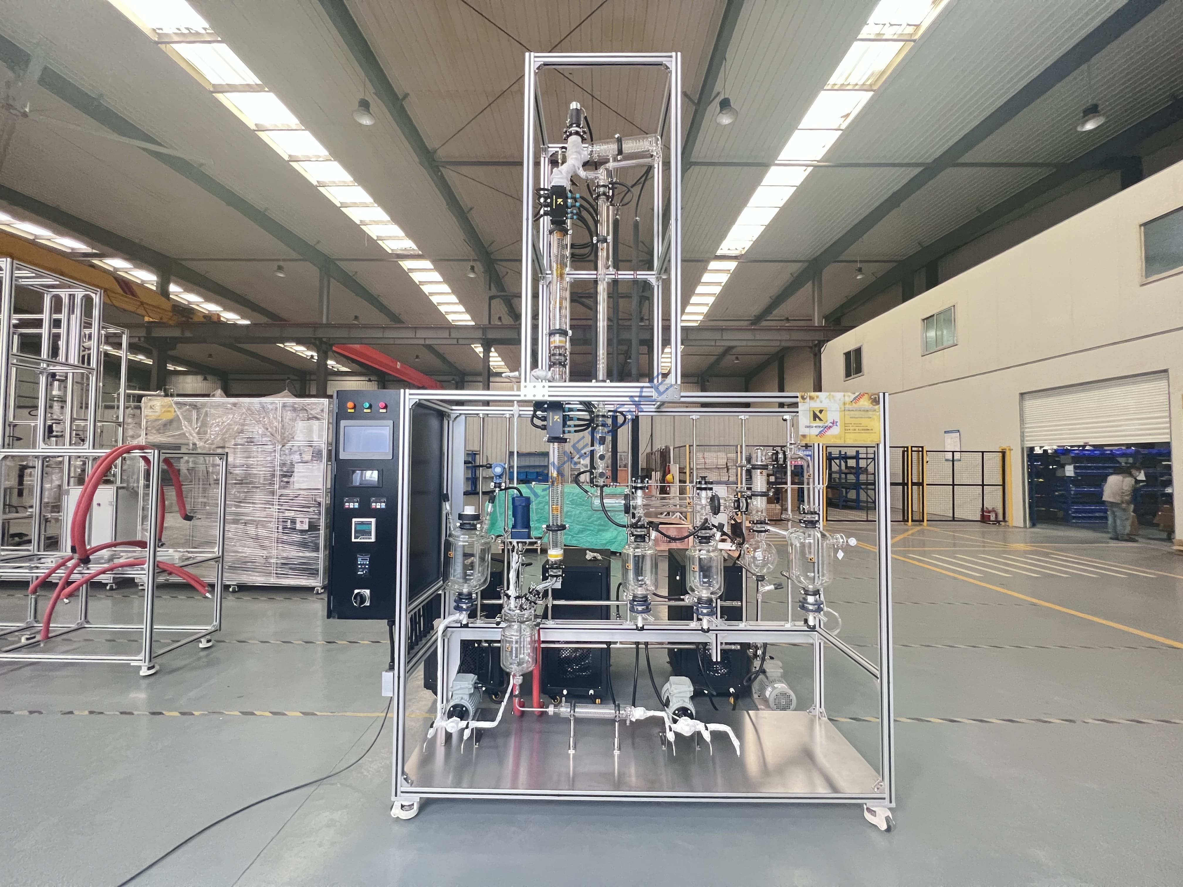 Laboratory insulation distillation system