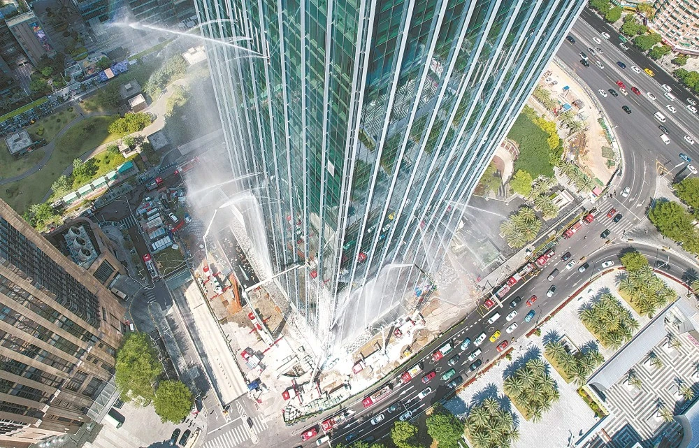 2022年消防宣傳月正式啟動 無人機(jī)高樓滅火系統(tǒng)撲滅高層建筑“火災(zāi)”