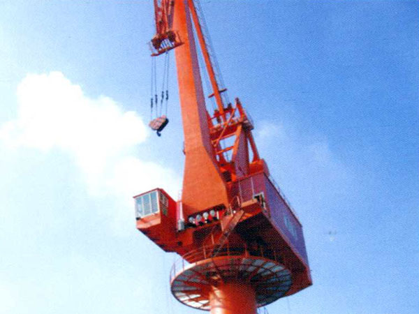 吊機