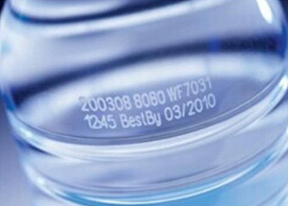 瑞丰恒紫外固体激光器在打标塑料瓶生产日期、批次信息和防伪标识，表现尤为突出