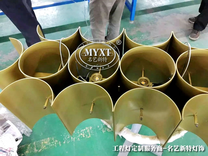 非標(biāo)工程燈生產(chǎn)細(xì)節(jié)