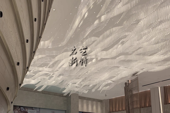 皇冠假日酒店“海絲”藝術(shù)燈具