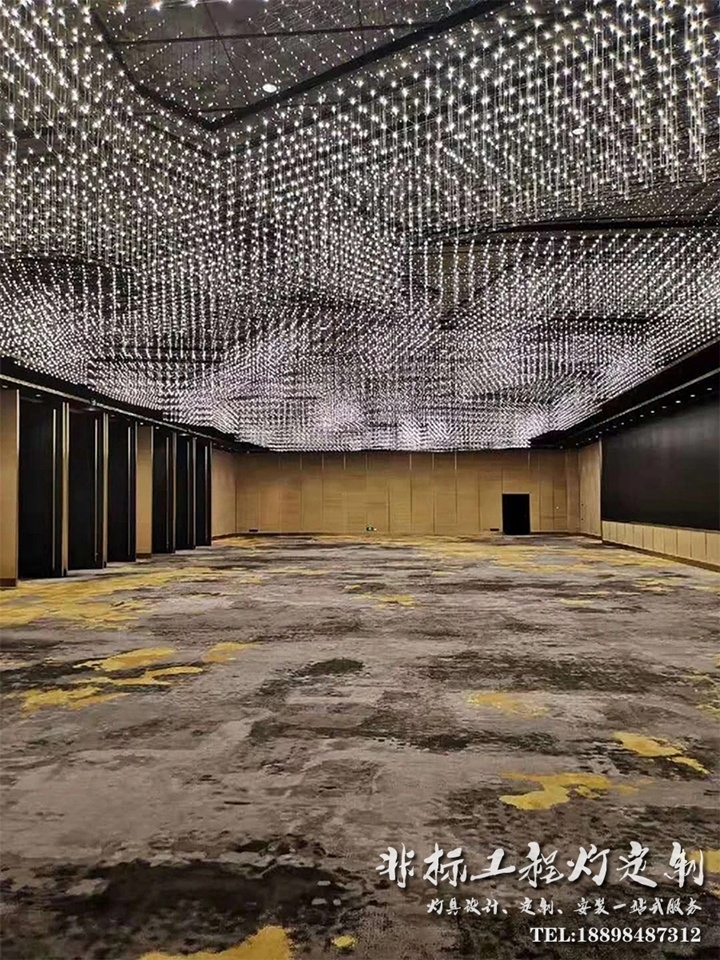英迪格酒店多功能宴會(huì)廳燈具定制解決方案
