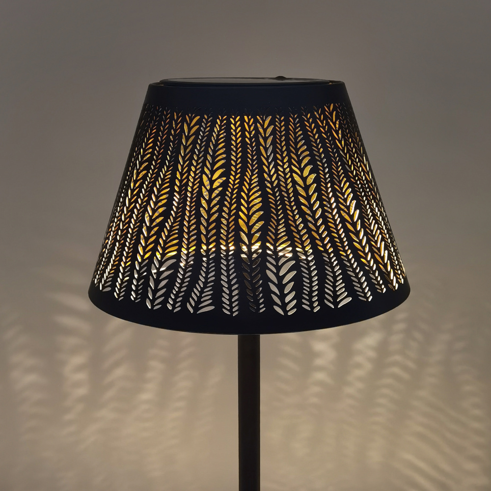 Outdoor IP44 Solar Floor Lamp for Garden Lighting