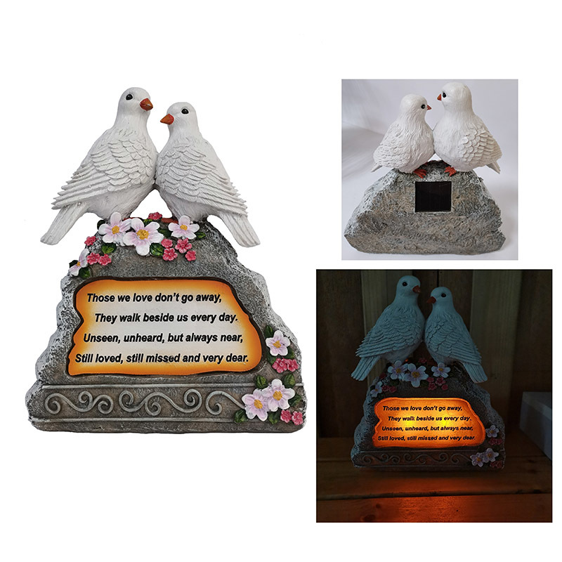 Resin Pigeons Solar Light