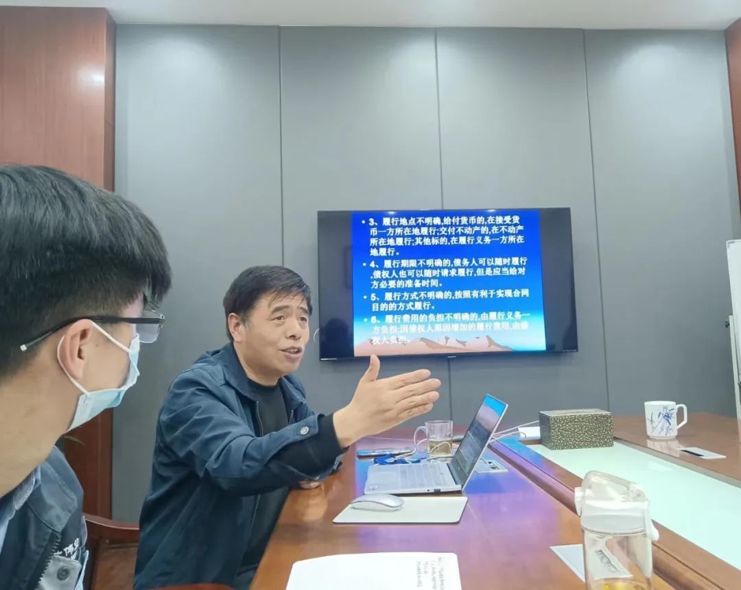 Learn the law and use it, improve the company's legal operation level, and help Pingdingshan City establish a model city of the rule of law government