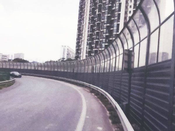 深圳沿江高速公路隔聲屏障工程