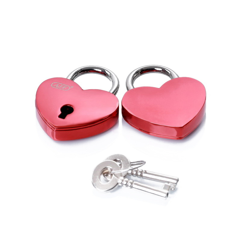 Small Shiny Red Glittery Heart Shaped Locks With Keys