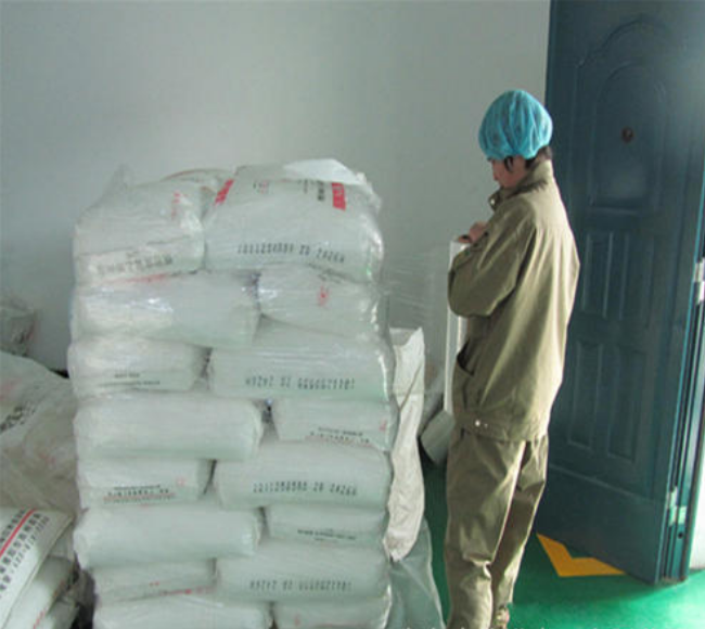 Raw material for wrapping Raw material for wrapping