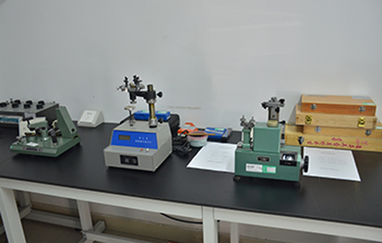 Stoichiometry: including the measurement of heat of combustion, pH, conductivity, viscosity, humidity, purity of reference reagents, etc., including the establishment of biotechnology traceable measurement systems for biomass measurement.  At present, our company has carried out acidity meter, gas chromatograph, liquid chromatograph, conductivity meter, potential automatic titrator, ultraviolet, visible spectrophotometer, ion meter, turbidity meter, flammable gas alarm, polarimeter, atomic fluorescence Photometer, atomic absorption spectrophotometer, total organic carbon analyzer, chemical oxygen demand (COD) analyzer, chemical oxygen demand (COD) online automatic monitor, direct reading spectrometer, ICP spectrometer, carbon fixed sulfur analyzer , online pH meter, residual chlorine meter, wood moisture meter, melting point meter, electrochemical oxygen meter, melt flow rate meter, rotary viscometer, outflow cup viscometer, particle detector, atmospheric sampler, Dust sampler, standard light source to color box, clarity detector and other calibration items.