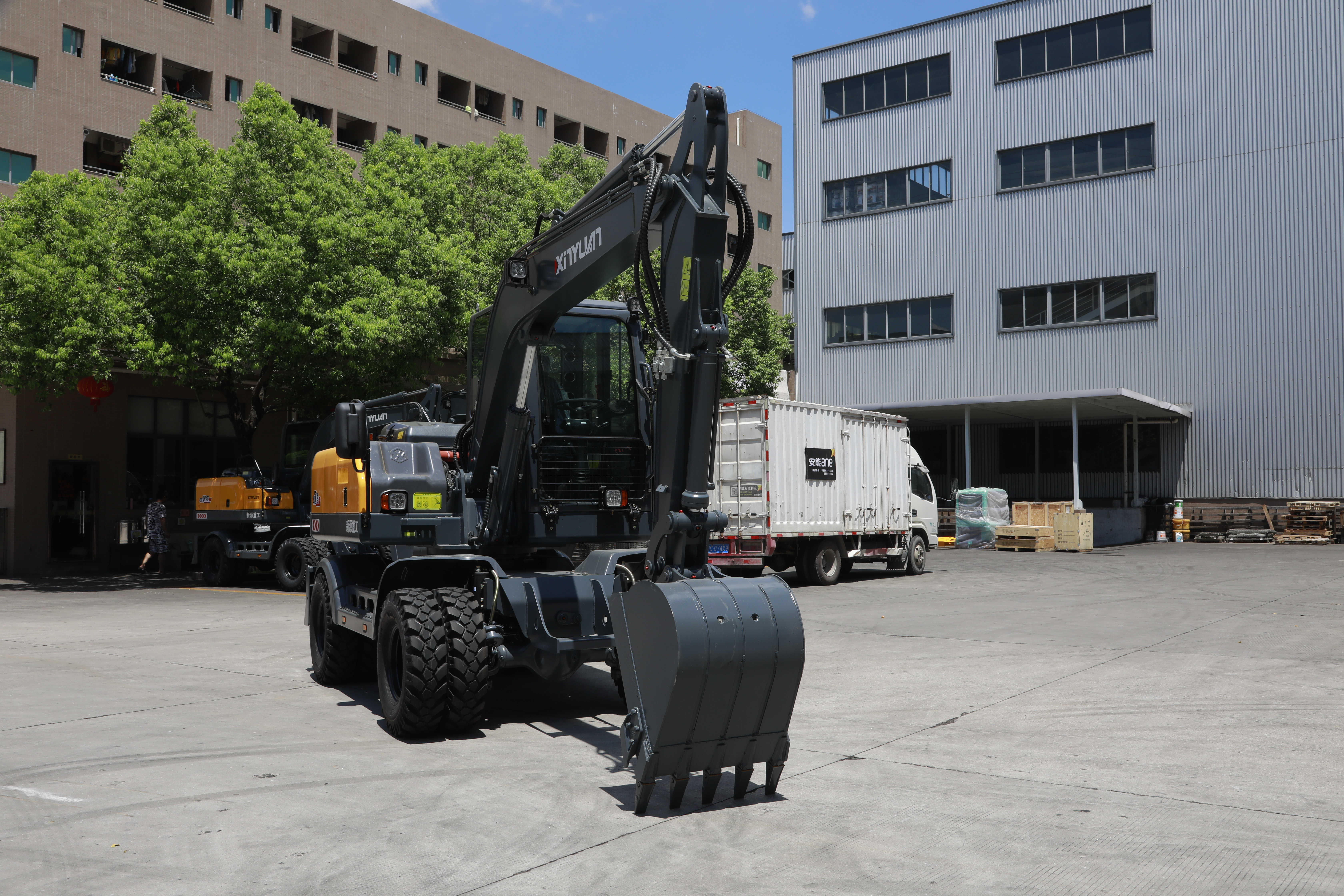 XYB75SWXTJ 7ton Small Wheel Excavators Construction Equipment with Clamp Pipes